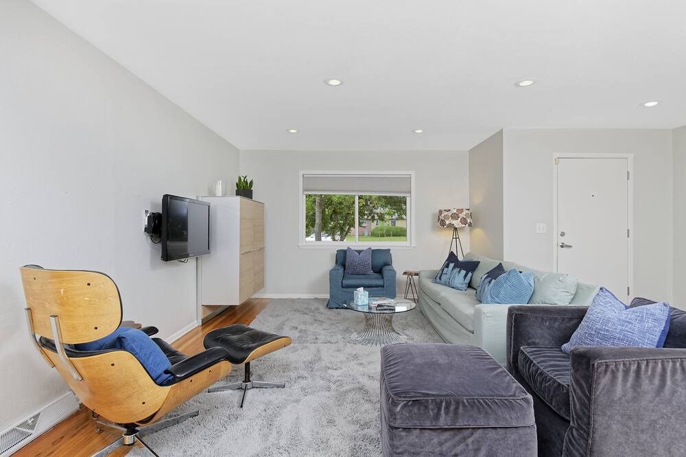 Photo of Livingroom in South Westminster