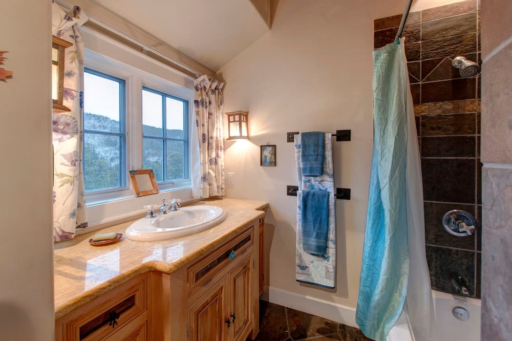 Photo of Bathroom in Boulder