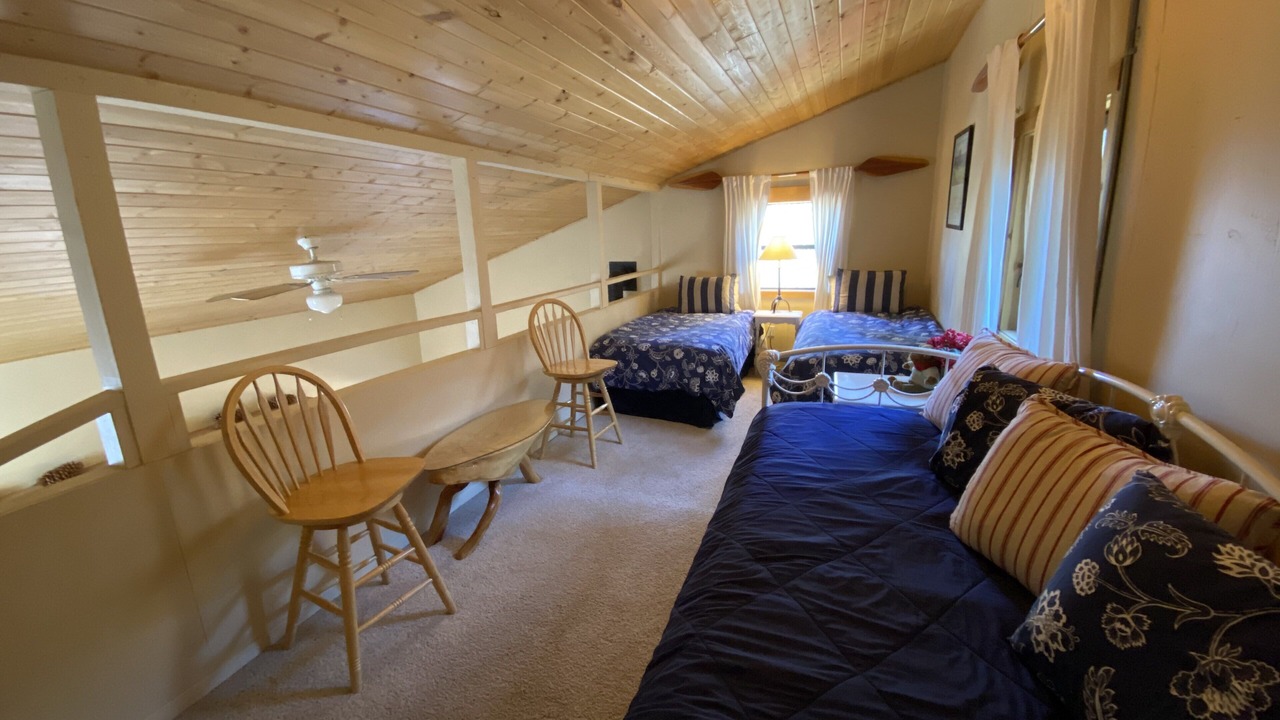 Photo of Livingroom in Lincoln Park