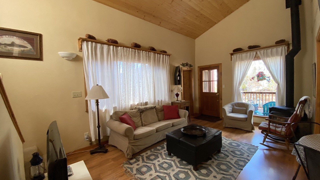 Photo of Livingroom in Lincoln Park