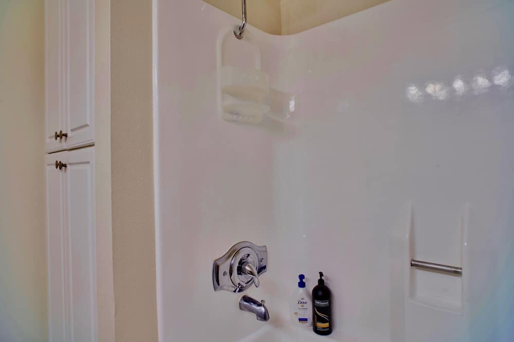 Photo of Bathroom in Marina Peninsula