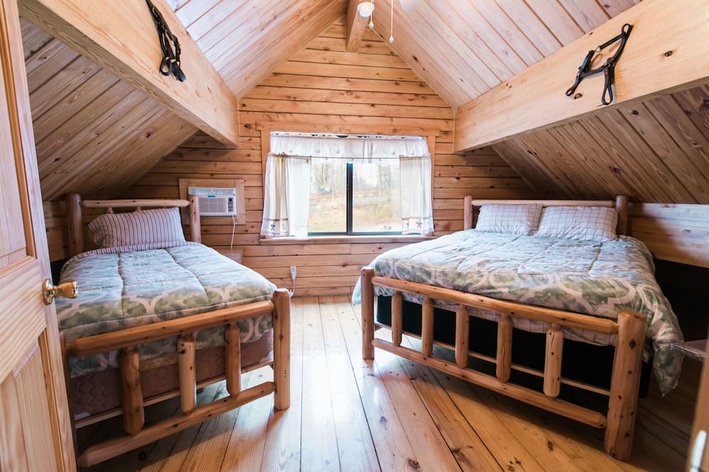 Photo of Bedroom in Hickory Hills