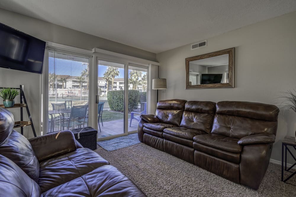 Photo of Livingroom in St. George