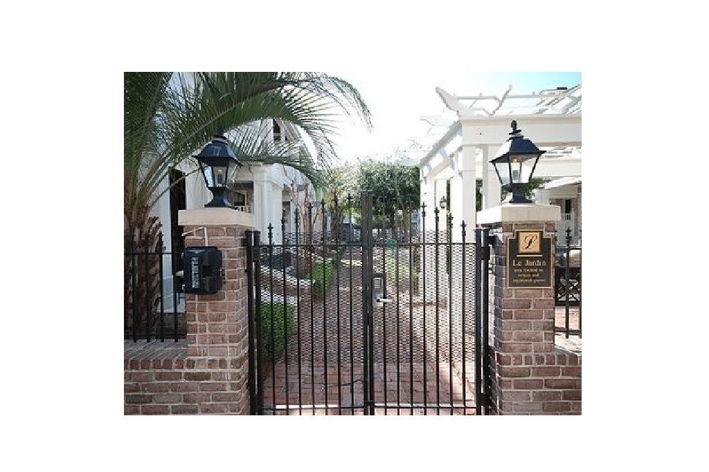 Photo of Outdoor in Baytowne Wharf