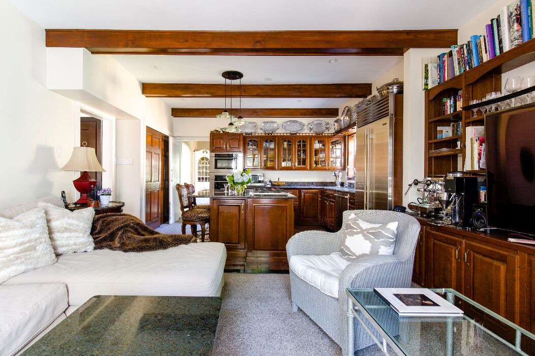 Photo of Livingroom in Country Club