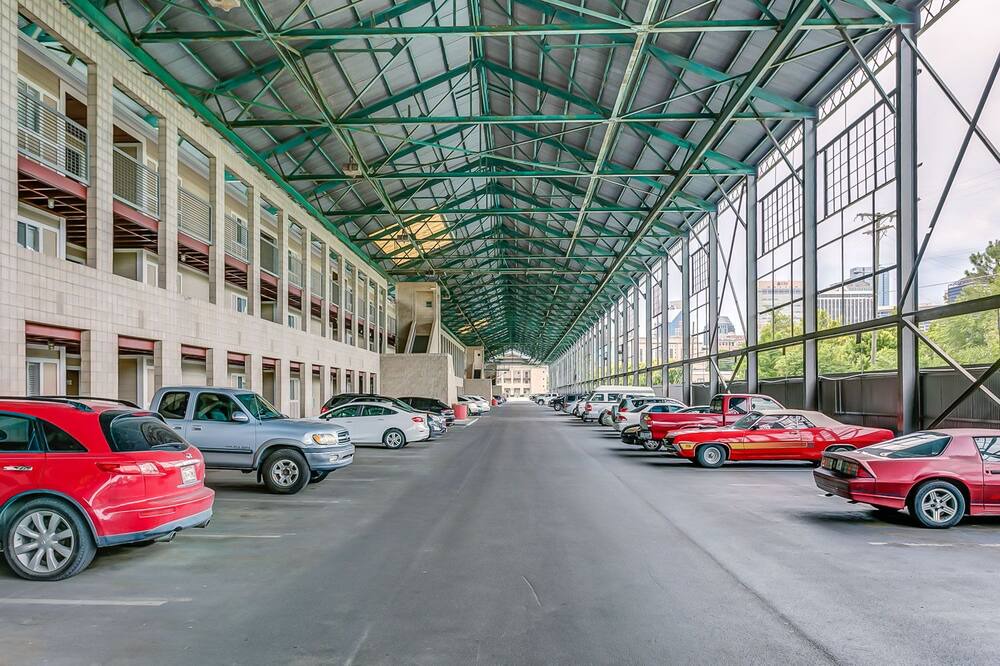 Photo of Outdoor in North Capitol