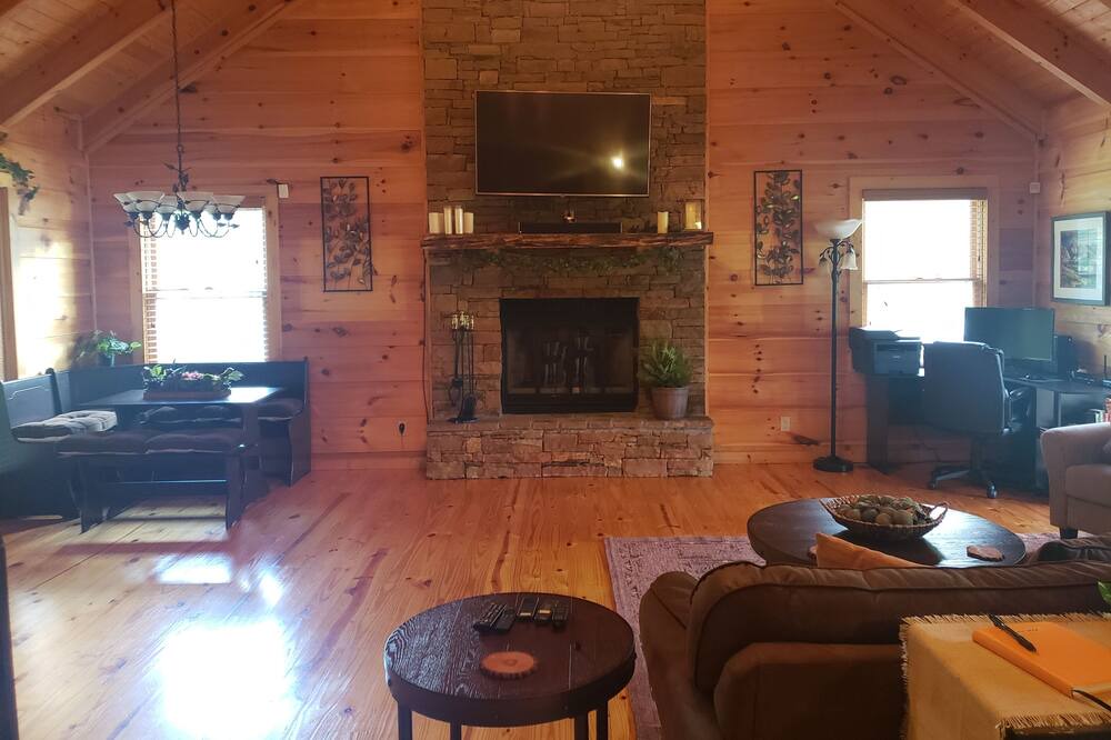 Photo of Bedroom in Spencer