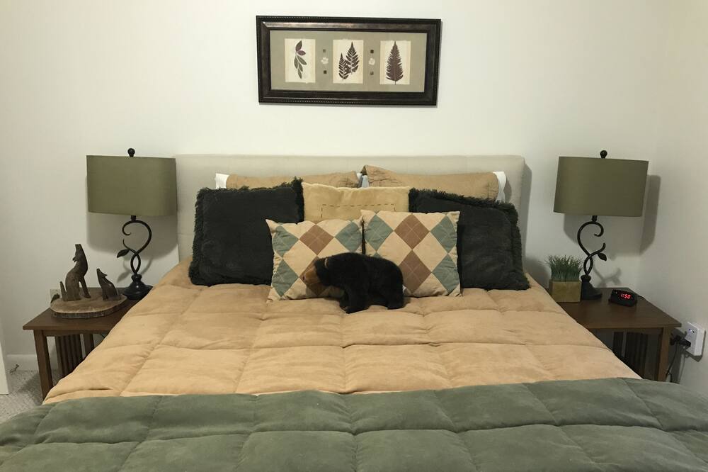 Photo of Bedroom in Apple Valley