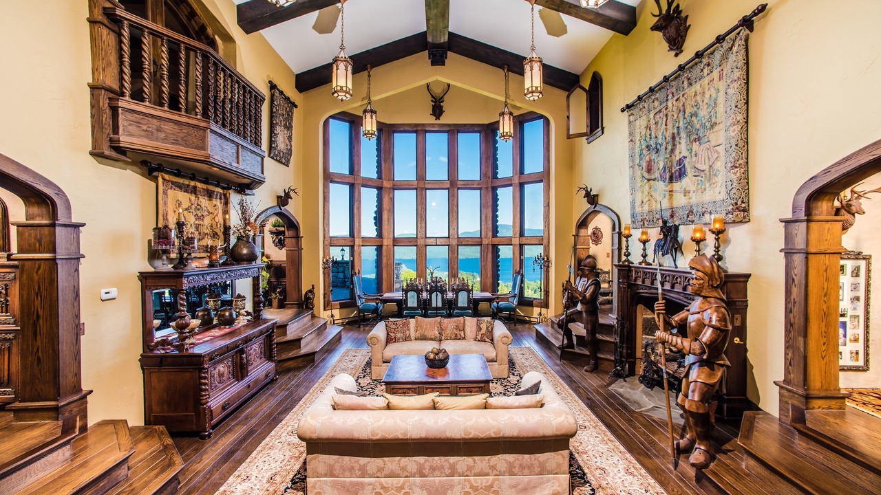 Photo of Livingroom in Bolton Landing