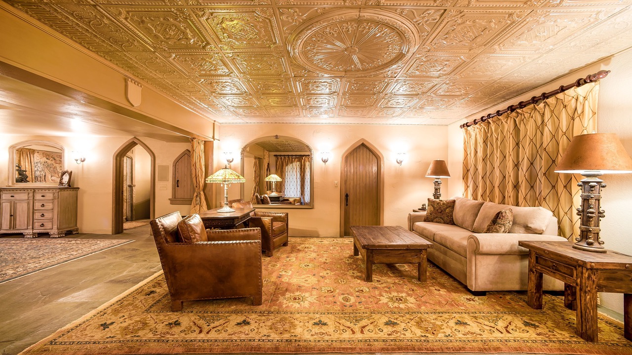 Photo of Livingroom in Bolton Landing