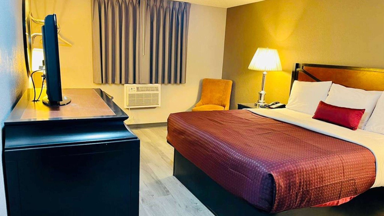 Photo of Bedroom in Benton Harbor