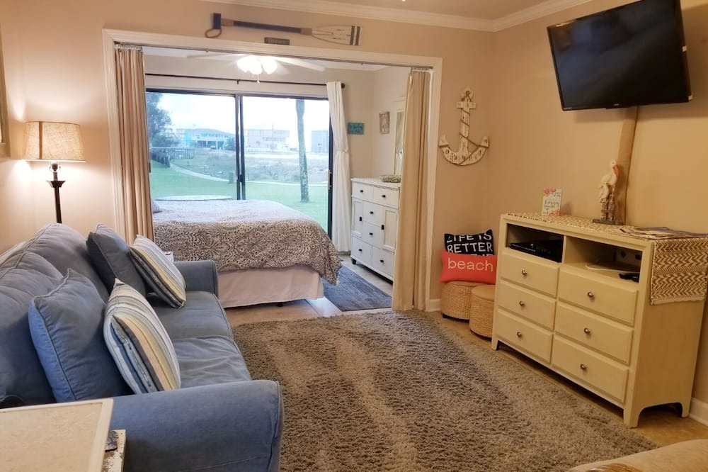 Photo of Livingroom in Navarre Beach