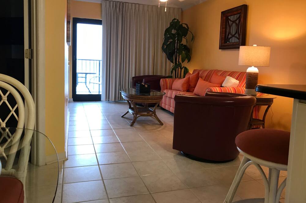 Photo of Livingroom in Navarre Beach