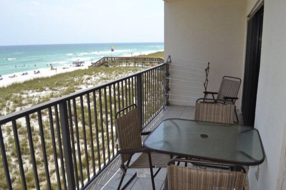 Photo of Patio Balcony in Navarre Beach