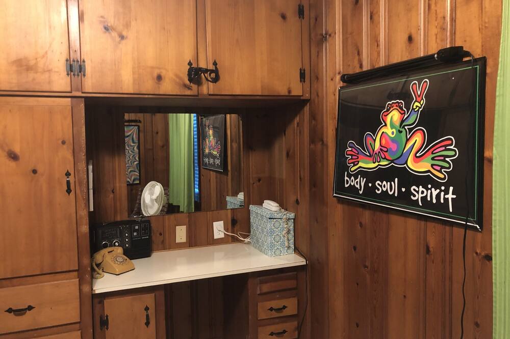 Photo of Bedroom in Savannah Beach