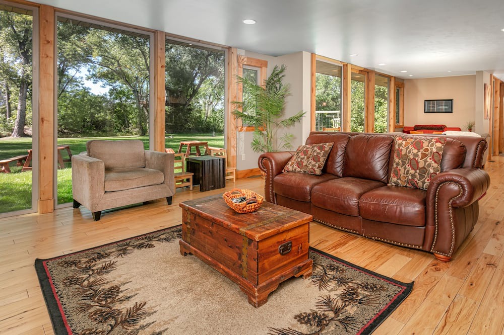 Photo of Livingroom in East Boulder