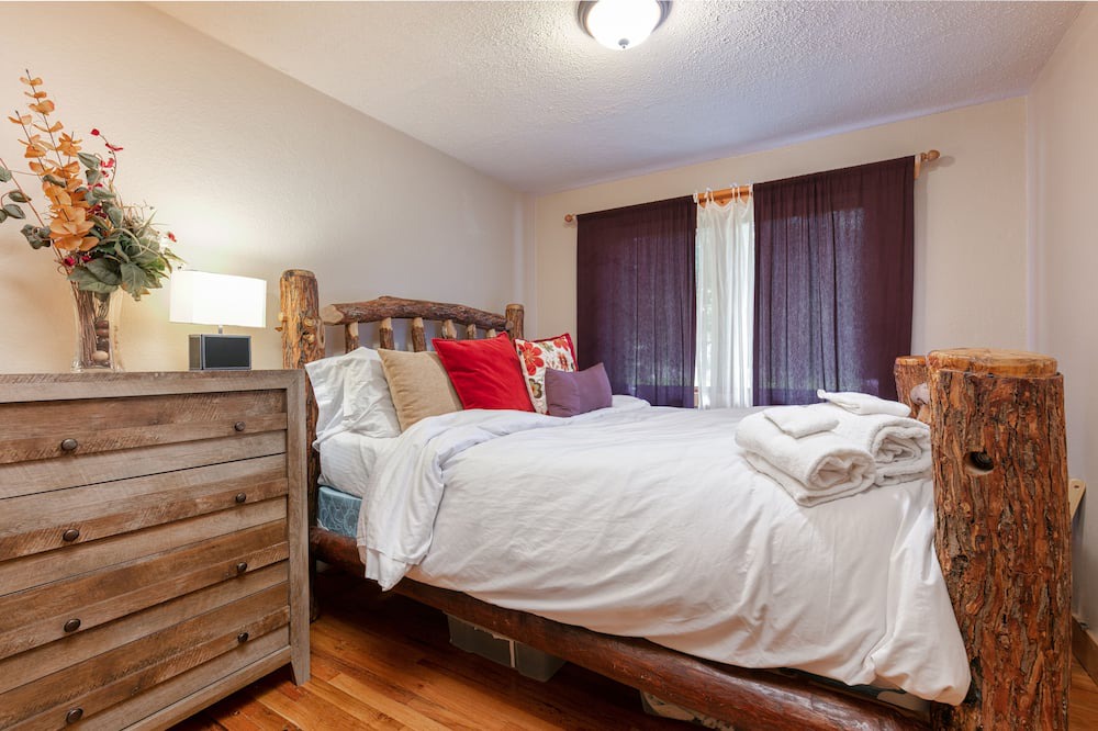 Photo of Bedroom in East Boulder