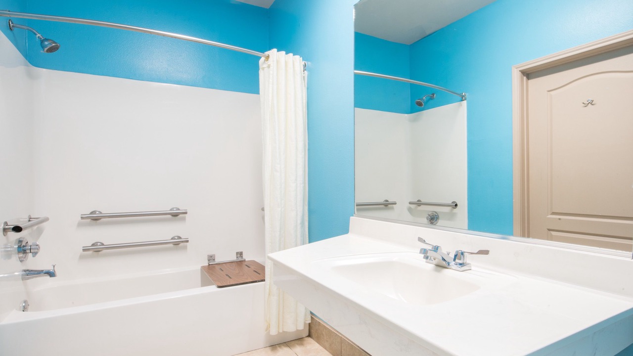 Photo of Bathroom in Edinburg
