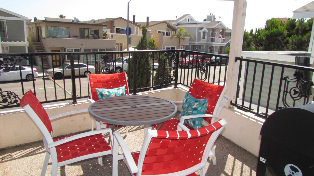 Photo of Patio Balcony in Balboa Peninsula