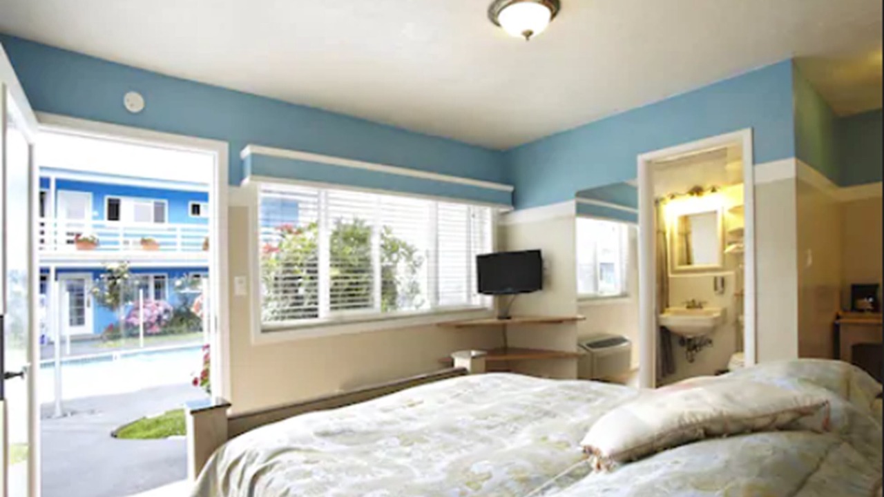 Photo of Bedroom in Sunset Cliffs