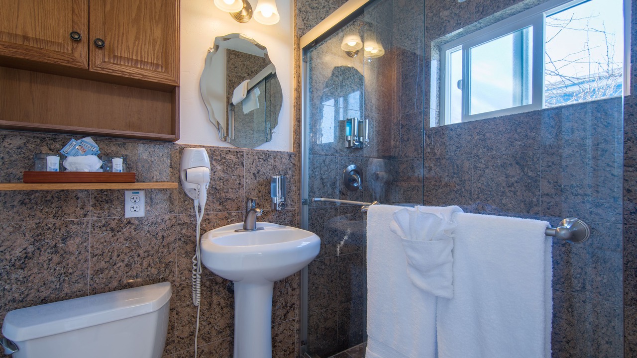 Photo of Bathroom in Sunset Cliffs