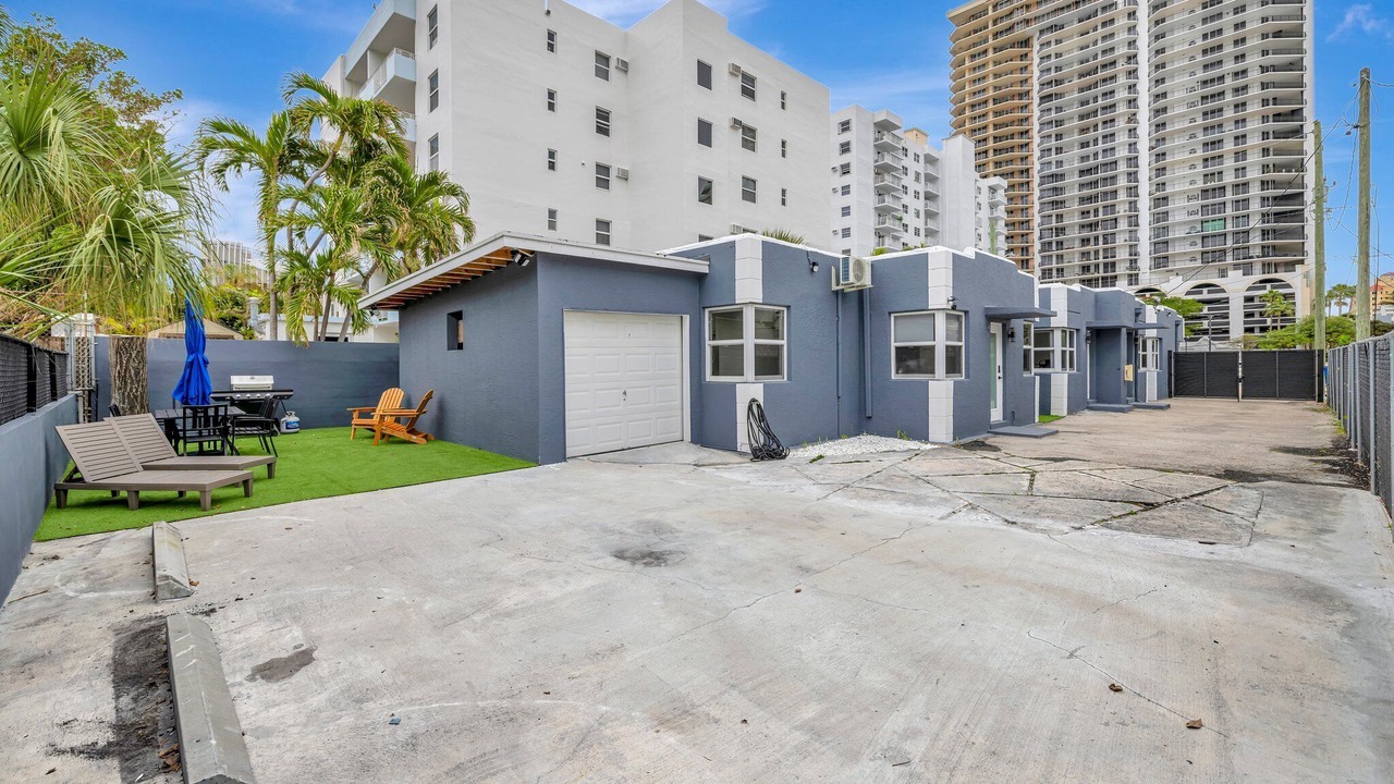 Photo of Outdoor in Central Beach
