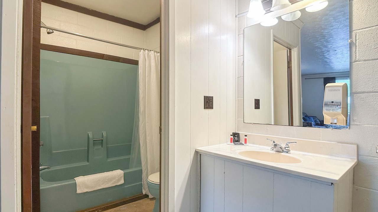 Photo of Bathroom in Spencer