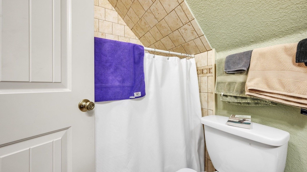Photo of Bathroom in Curtis Park