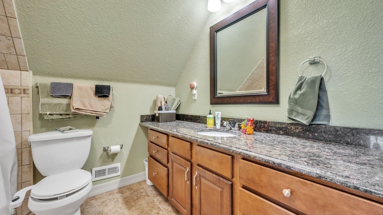 Photo of Bathroom in Curtis Park