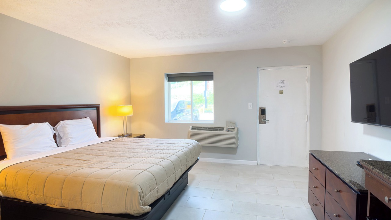 Photo of Bedroom in Tazewell