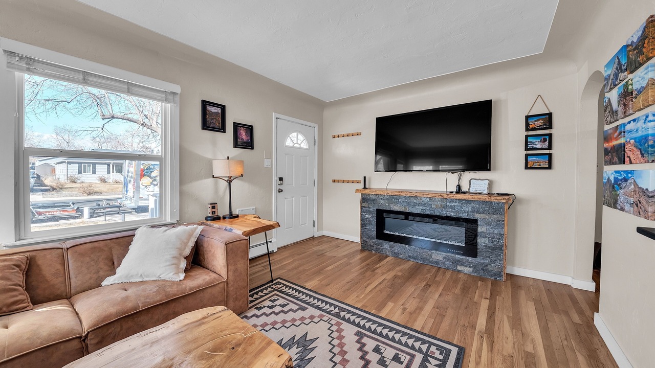 Photo of Livingroom in Sunnyside