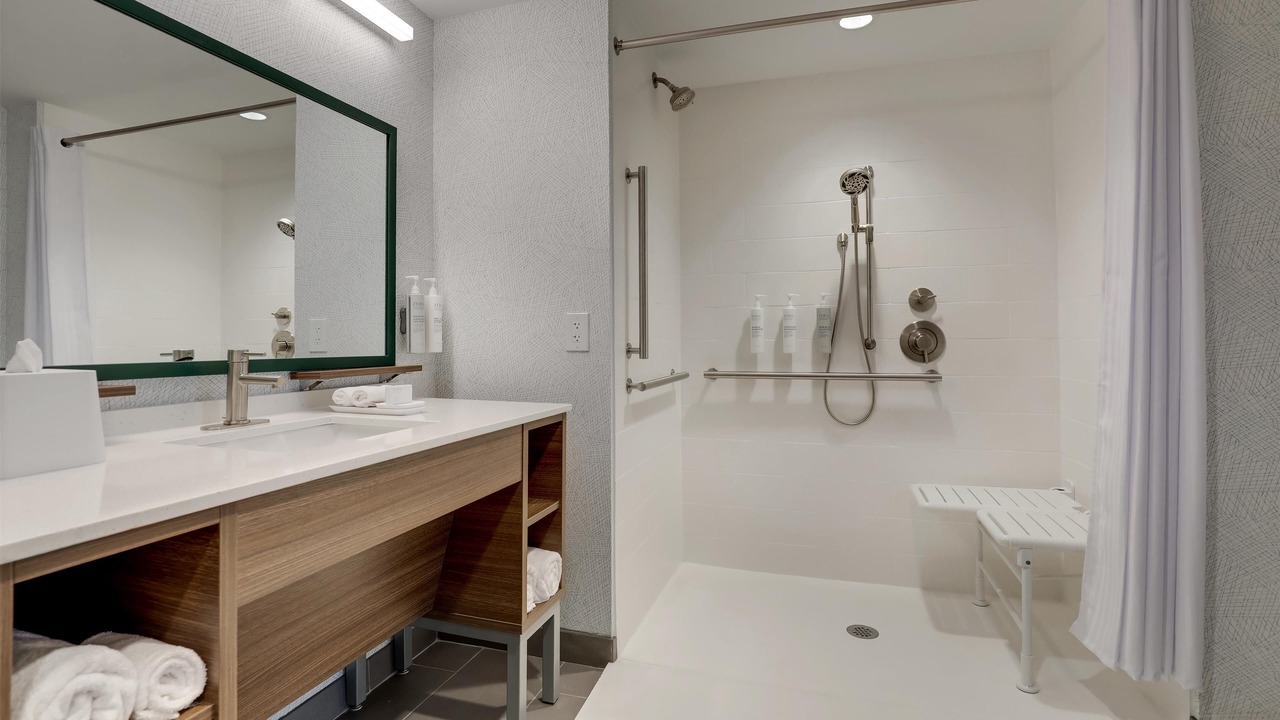 Photo of Bathroom in Red Hill
