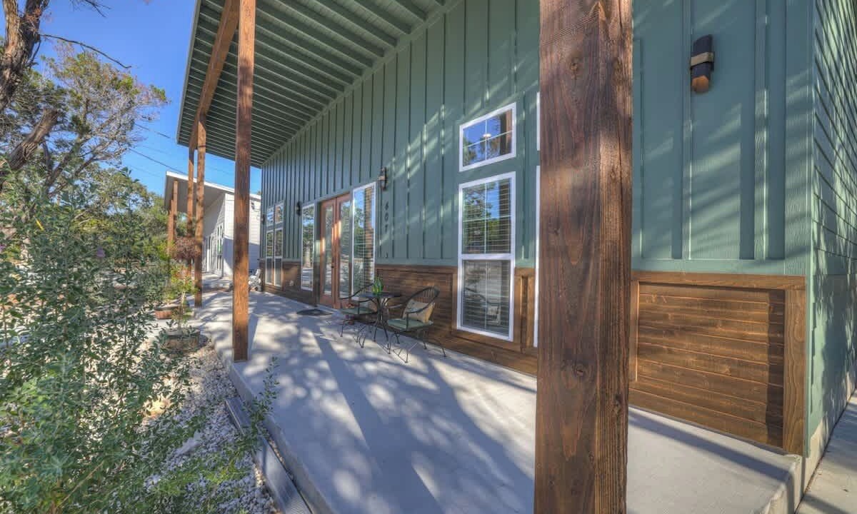 Photo of Outdoor in Spring Branch