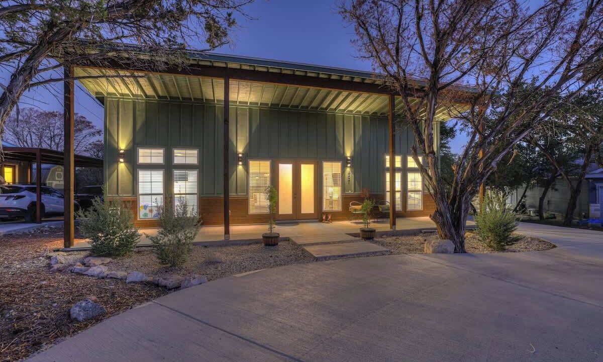 Photo of Outdoor in Spring Branch