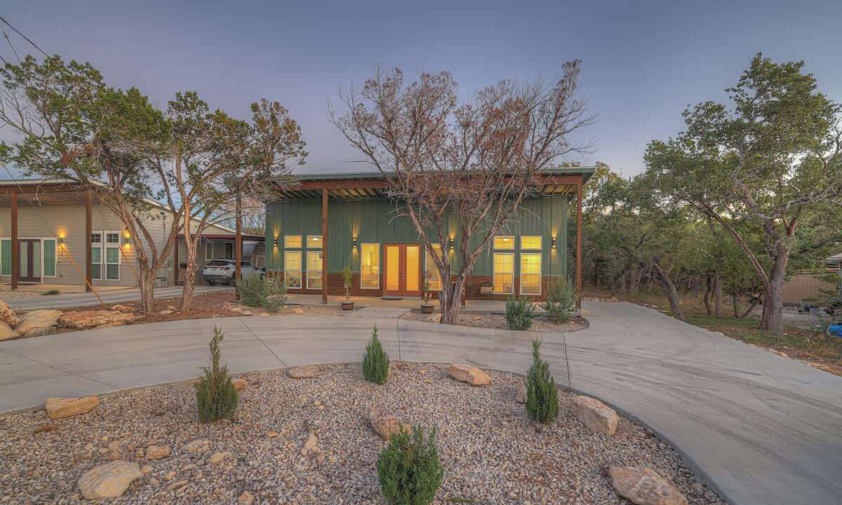 Photo of Outdoor in Spring Branch
