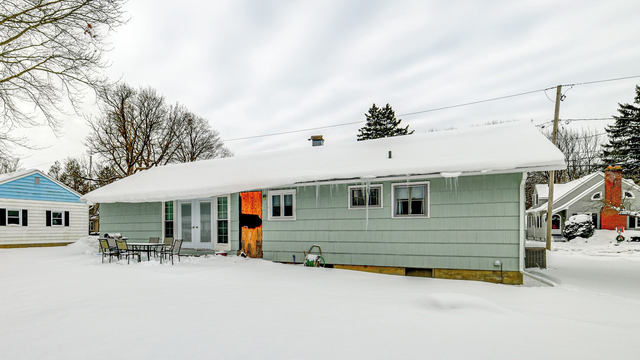 Photo of Others in Utica