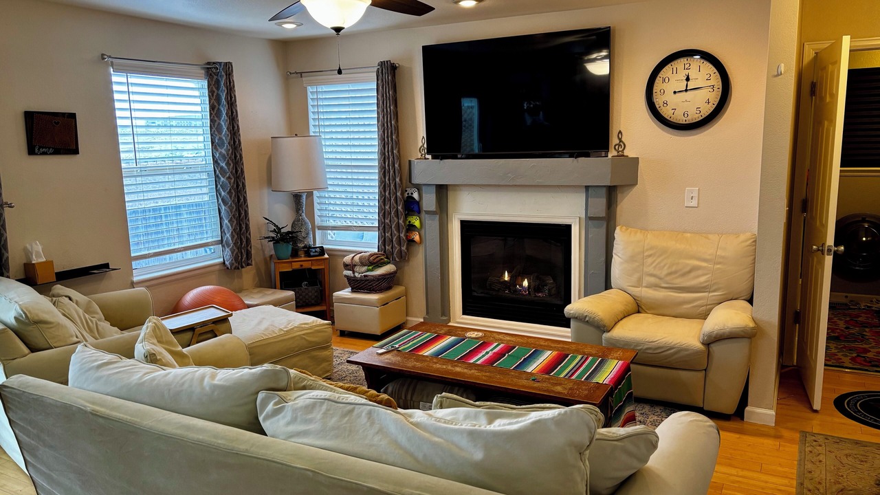 Photo of Livingroom in Broomfield