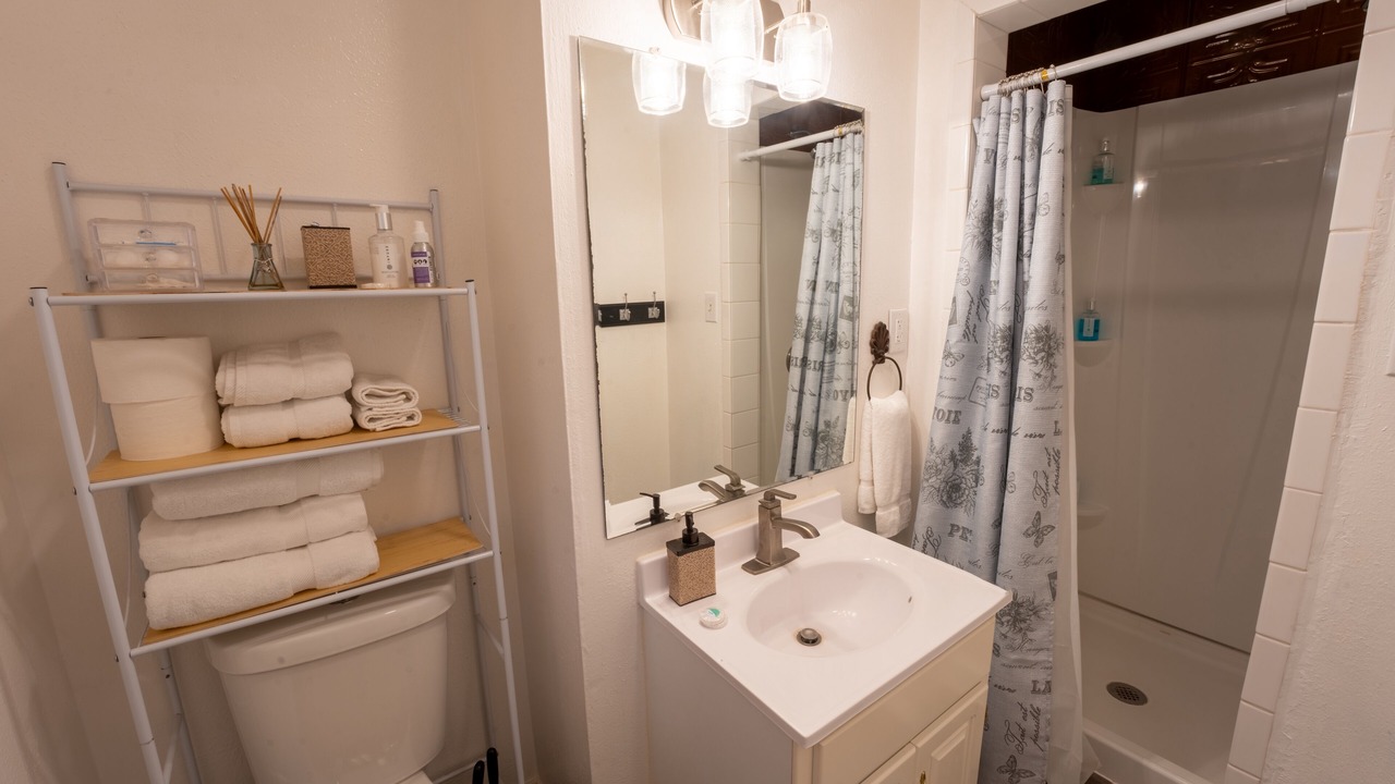 Photo of Bathroom in Cloudcroft