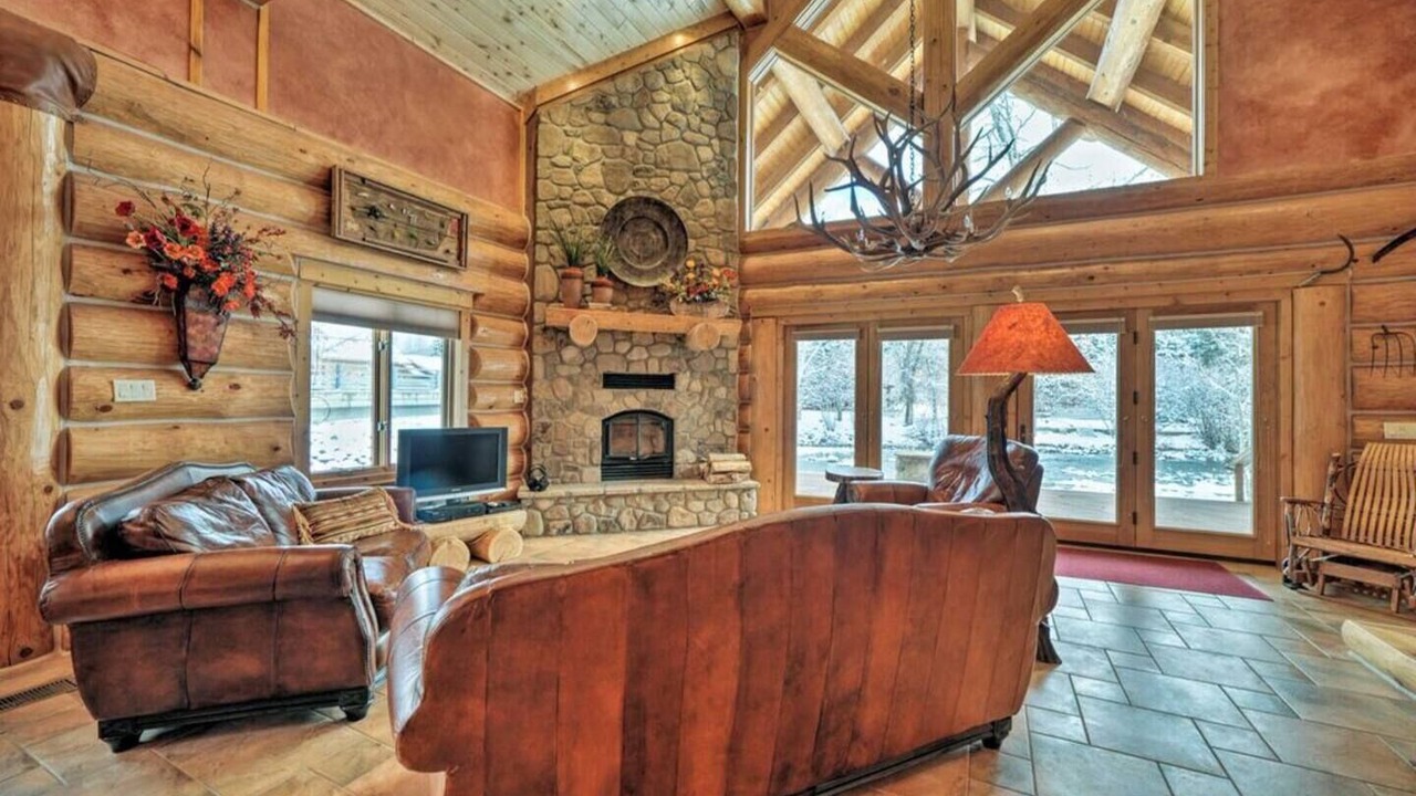 Photo of Livingroom in San Juan River Village