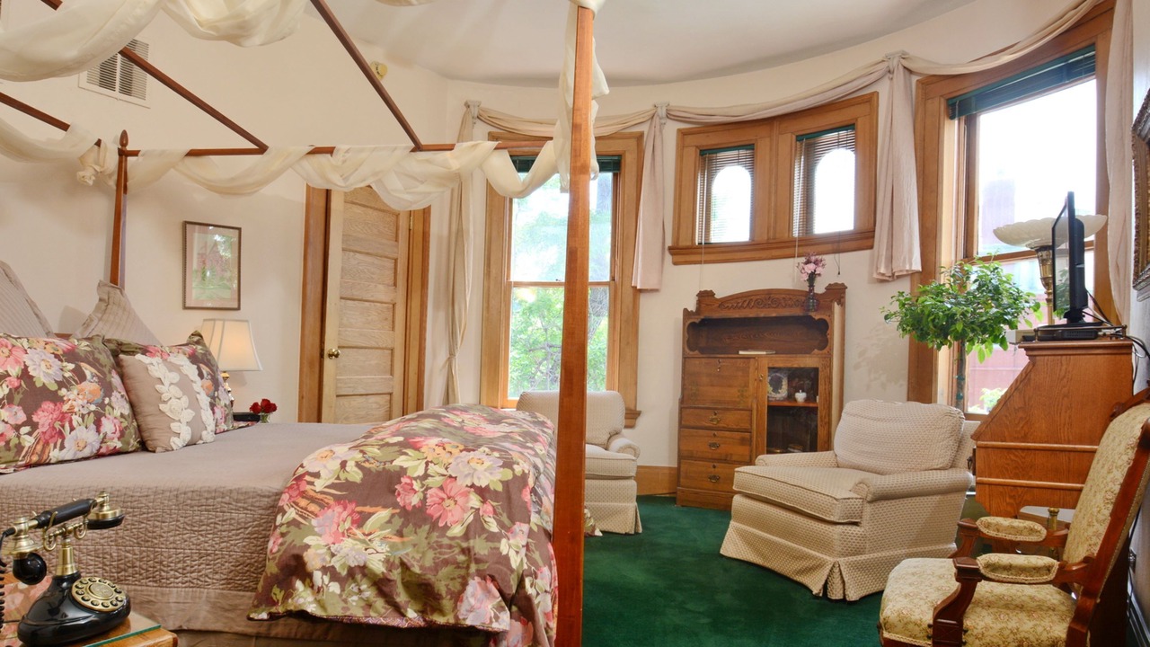 Photo of Bedroom in Capitol Hill