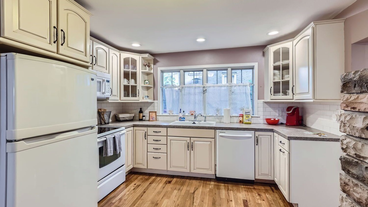 Photo of Kitchen in Ballpark