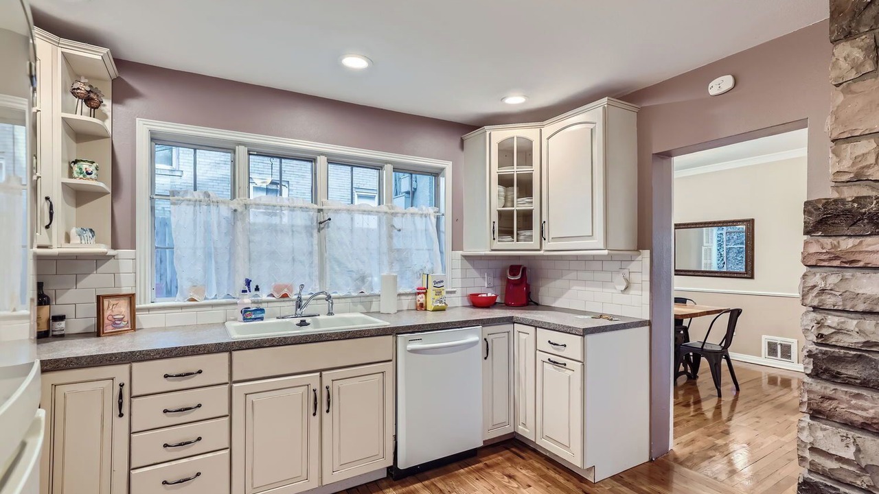 Photo of Kitchen in Ballpark