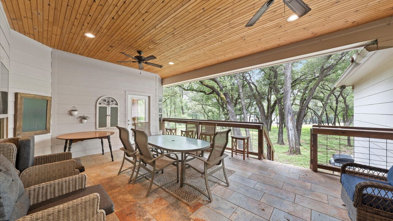 Photo of Outdoor in Lacy-Lakeview