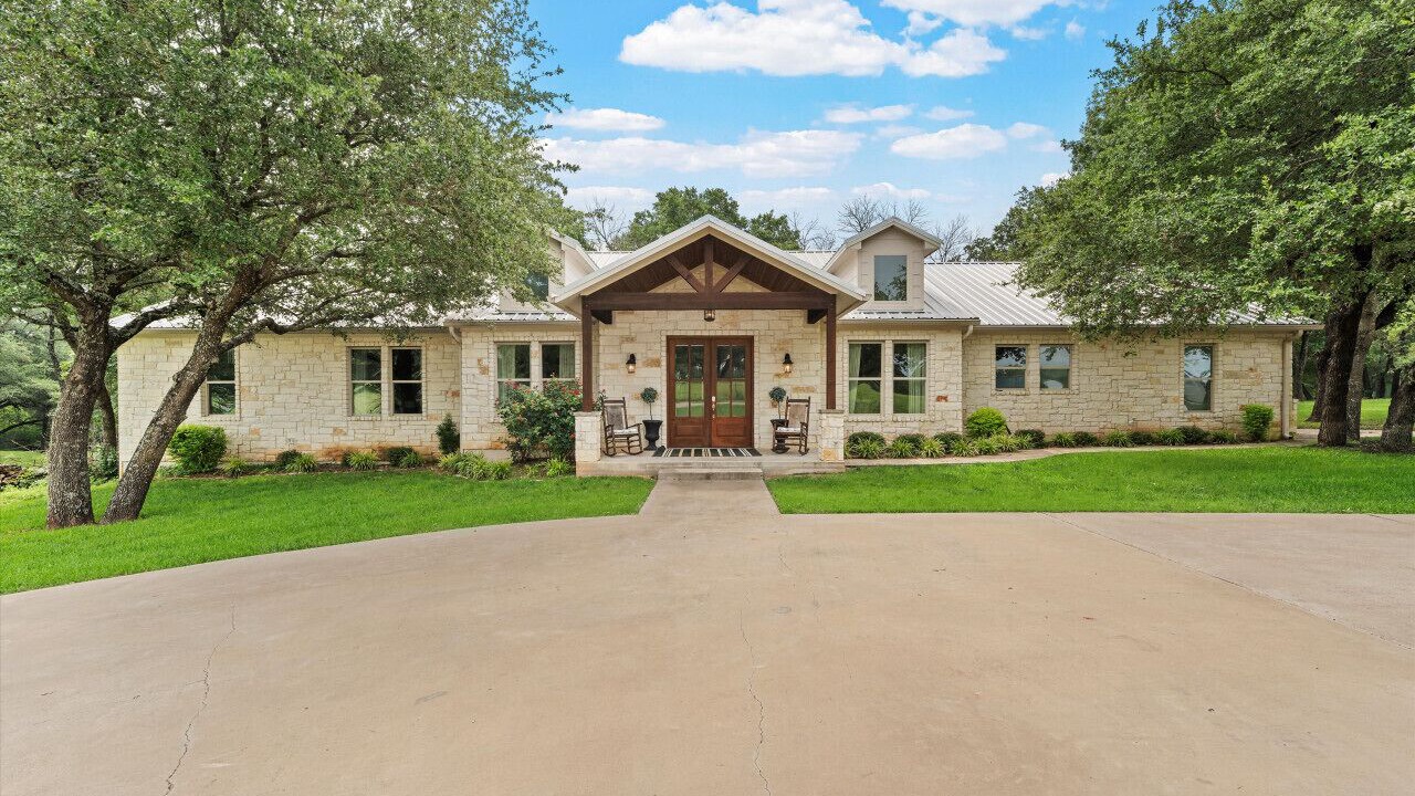 Photo of Outdoor in Lacy-Lakeview