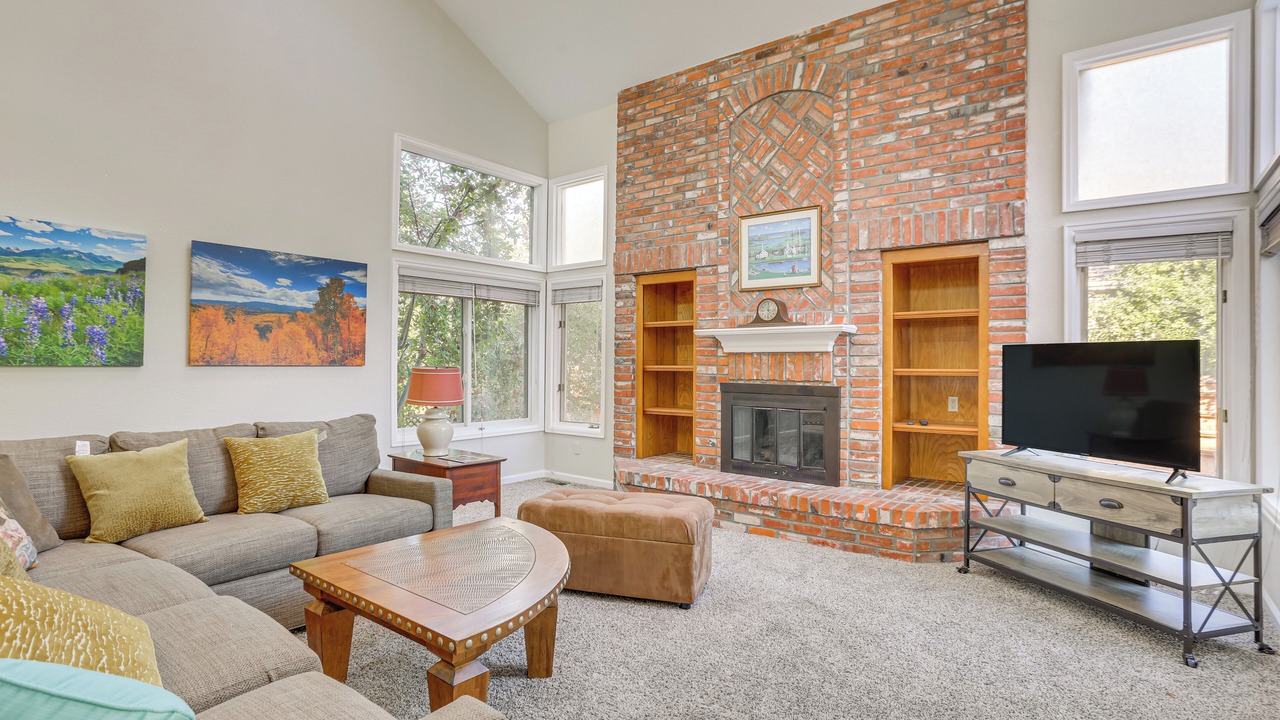 Photo of Livingroom in Centennial