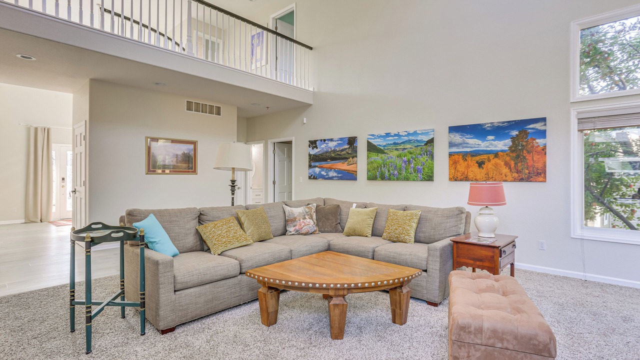 Photo of Livingroom in Centennial