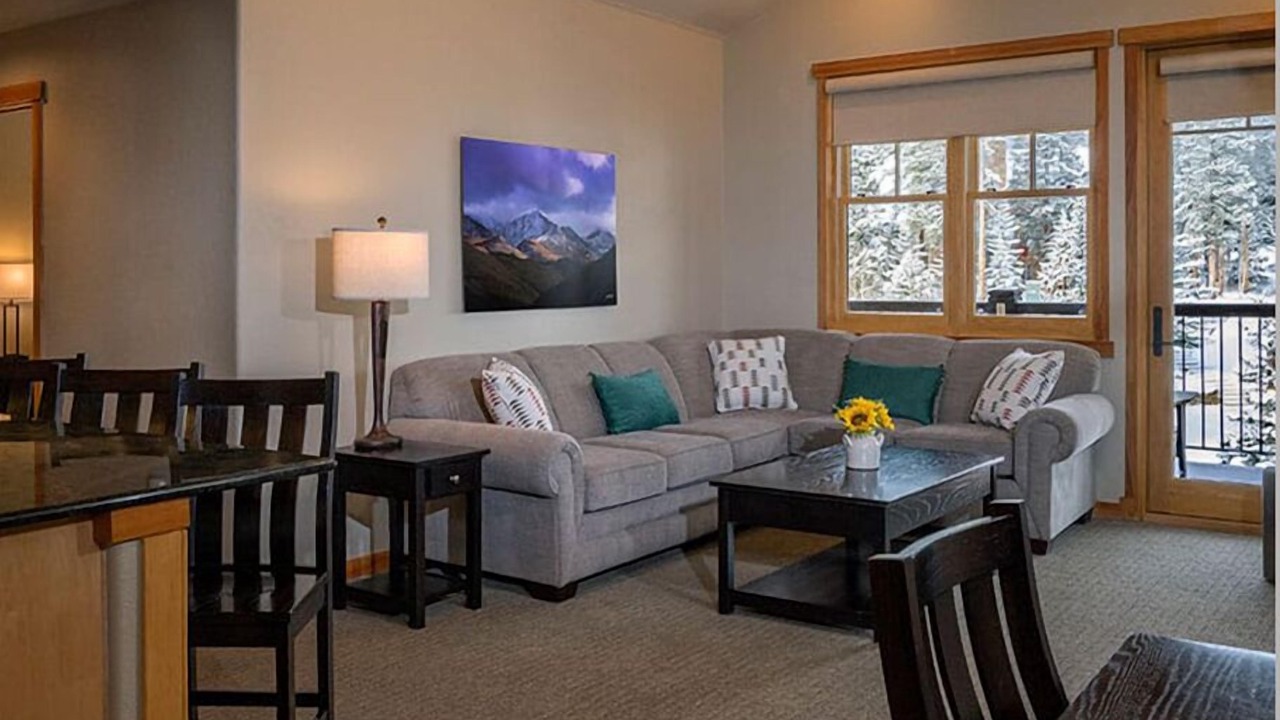 Photo of Livingroom in Four O'Clock