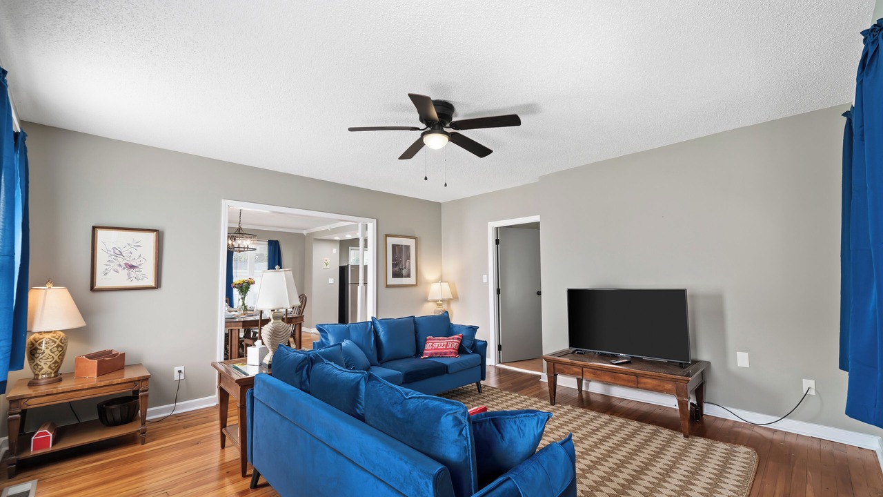 Photo of Livingroom in Huntsville