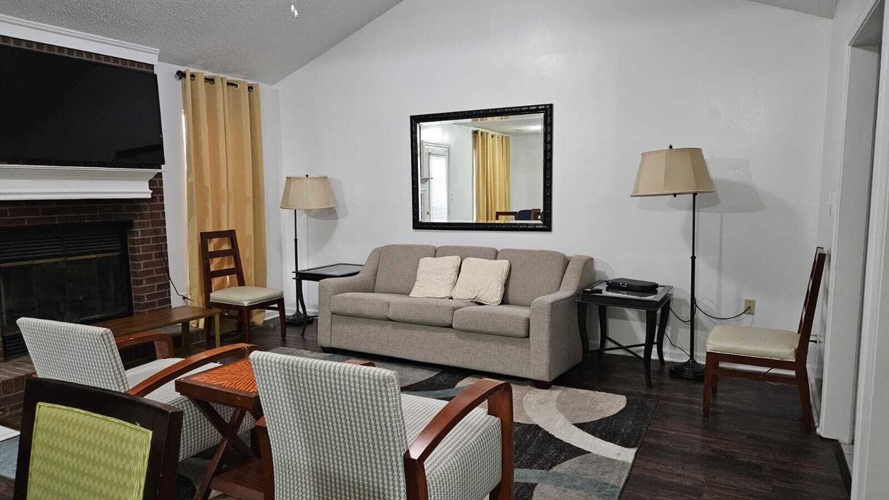 Photo of Livingroom in Bartlett