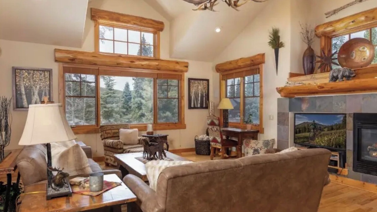 Photo of Livingroom in Blue River